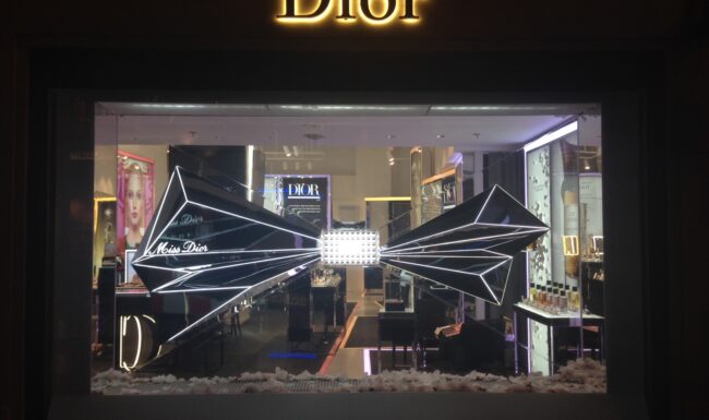 PLV dior, merchandising